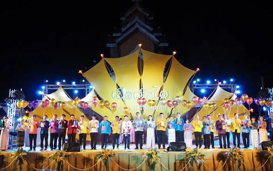 Mae Hong Son feiert 150 Jahre: Perd Muang Tai Festival mit Tradition & Genuss