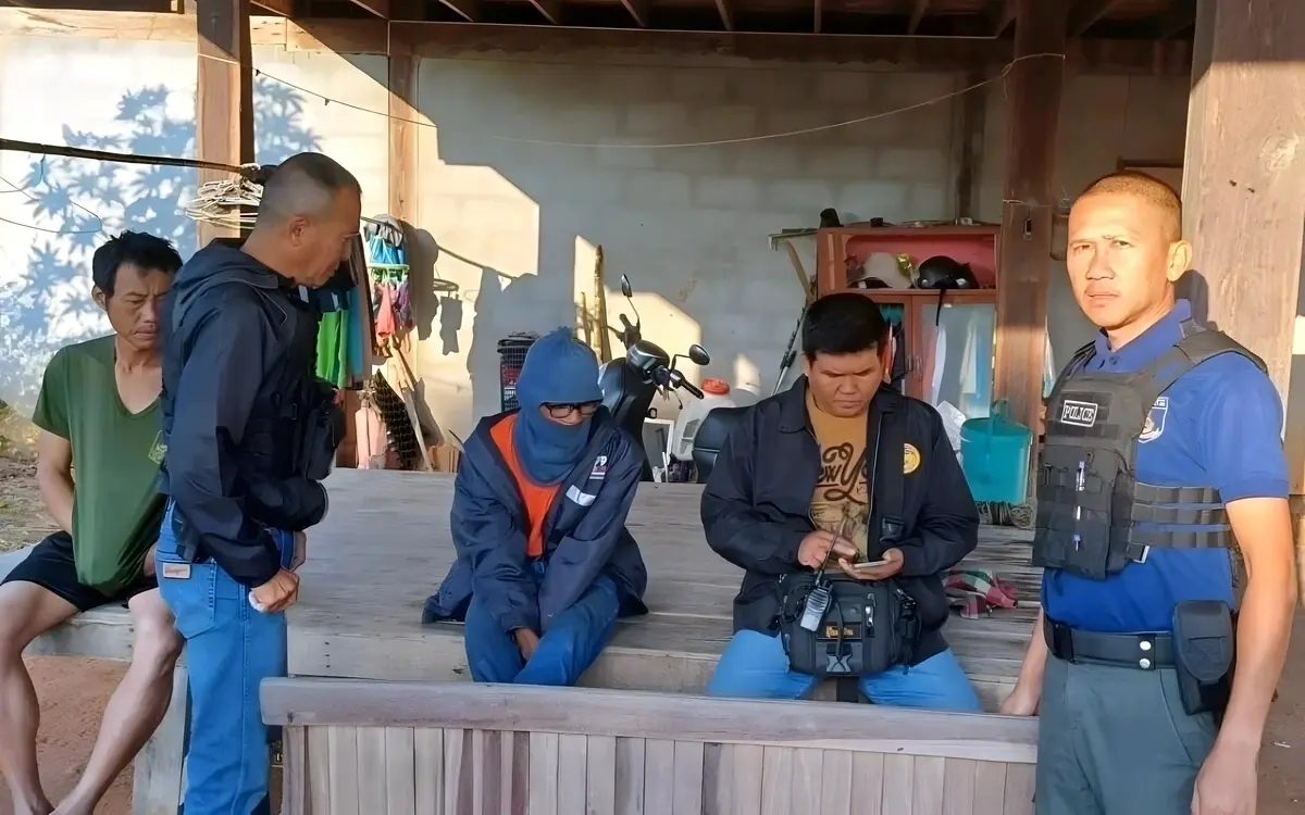 Aufregung in Khon Kaen: Nachbar schießt 74-Jährigen aus Eifersucht an