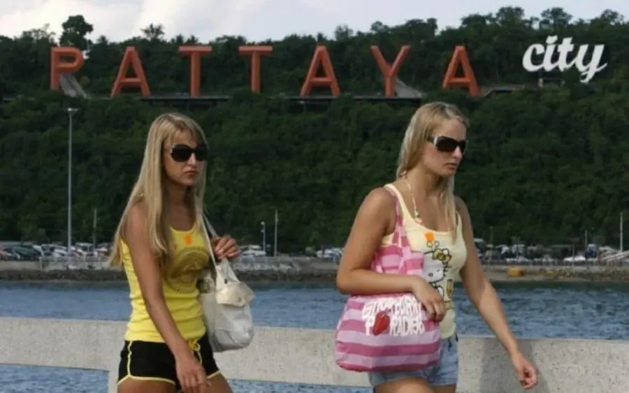 Baht-Crash macht Urlaub günstig!