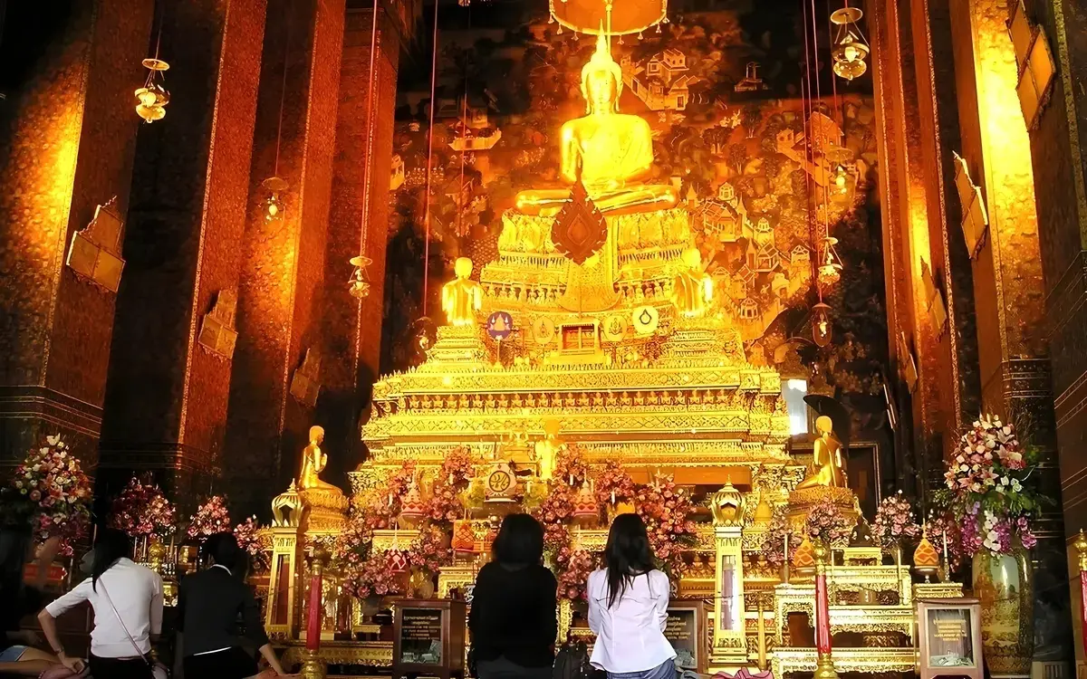 Buddhistische Tempel in Thailand – Was man unter keinen Umständen tun sollte