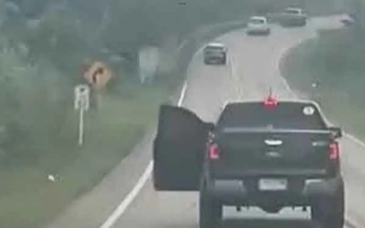 EILMELDUNG: Ausländer hält thailändische Ehefrau im Auto mit vorgehaltener Waffe fest – Polizei sucht nach Zeugen – Video