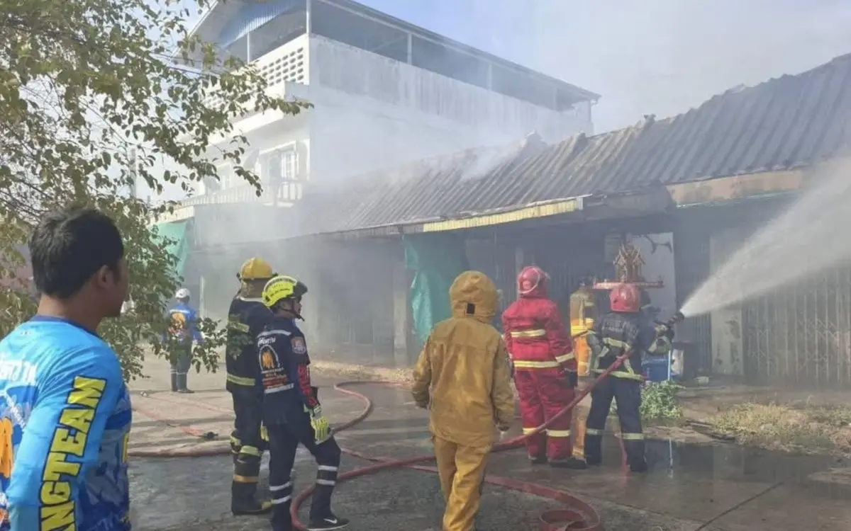 Feuerteufel von Buriram: 21-Jähriger verursacht Zerstörung von 6 Wohnungen nach Drogenkonsum