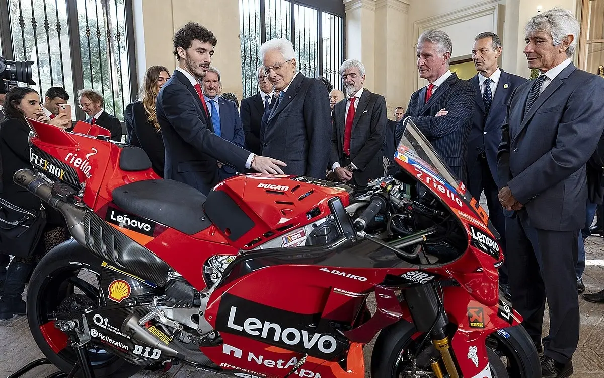 Francesco Bagnaia feiert Sieg beim regnerischen Thailand-GP in Buri Ram – Ein spannendes MotoGP-Rennen voller Herausforderungen