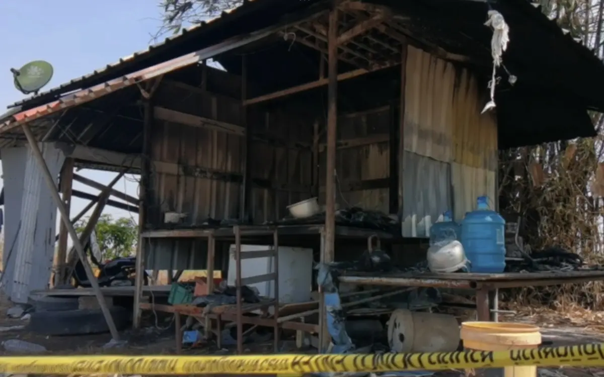 Gefesselter 73-jähriger Mann in Kalasin bei mutmaßlichem Mord verbrannt aufgefunden – Polizei ermittelt