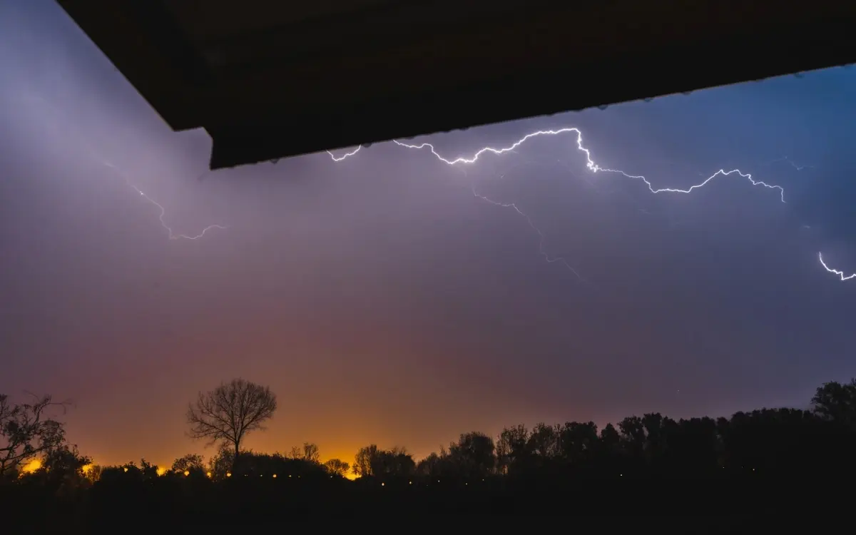 Gluthitze und Sturm: Thailand kämpft mit Extremwetter April 2025