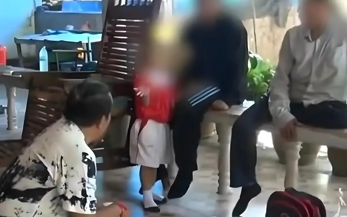 Grausame Bestrafung in Thailand: Lehrer schlägt mit Stahllineal auf Genitalien – was steckt dahinter?