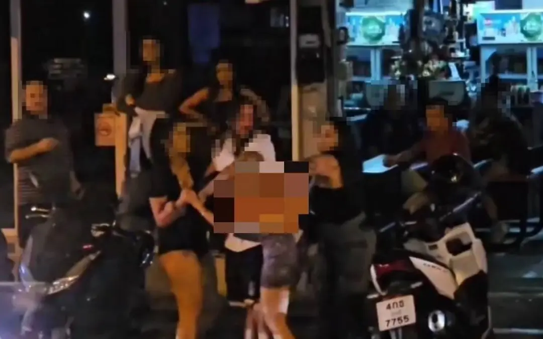 Heftiger Angriff in Pattaya: Thailändische Frau und Indischer Freund werden Opfer eines nächtlichen Streits