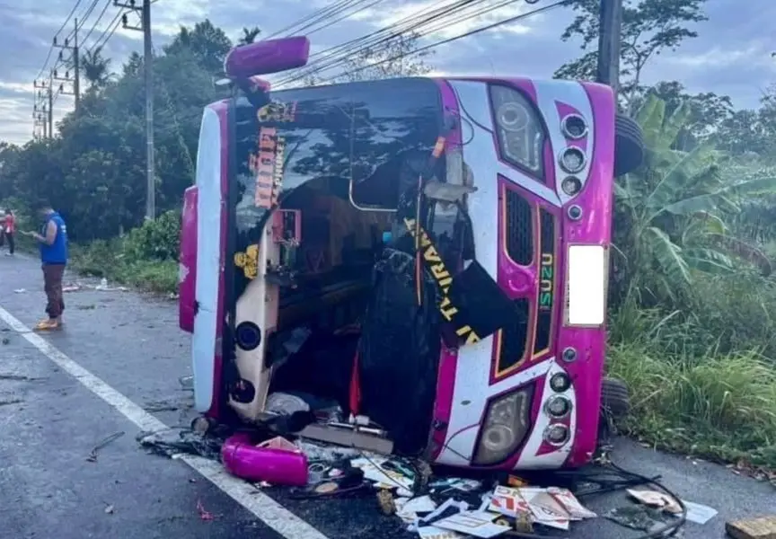 Schwerer Busunfall in Thailand: Elf Verletzte – Dreijähriger Junge in kritischem Zustand