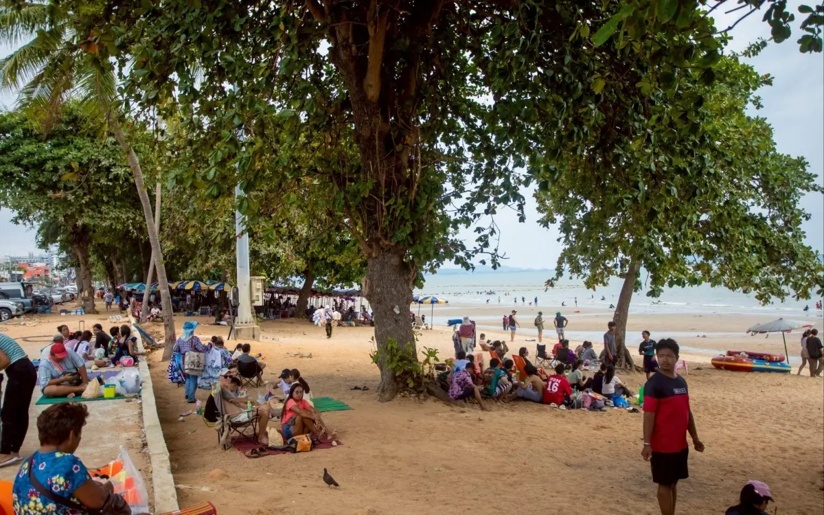 Jomtien Beach: Touristen stürmen Strand