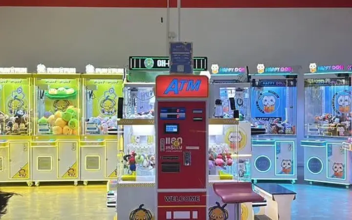 Pattayas süße Sucht: Greifautomaten locken Jugendliche in illegale Spielhöllen