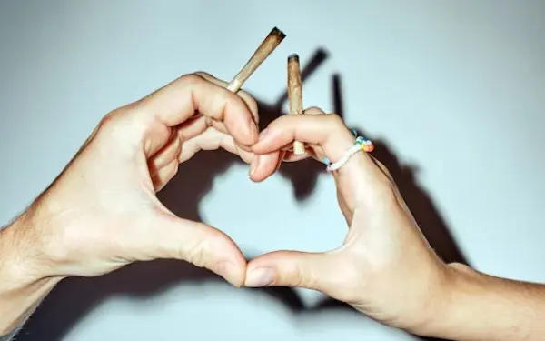 Kiffer-Touristen: Streit um Cannabis-Freiheit