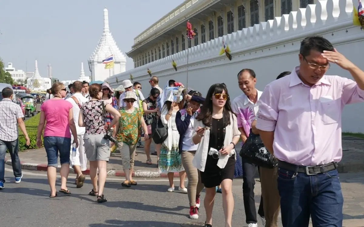 Korruption in Thailand: Ausländische Guides bestechen Beamte – Millionen-Betrug?