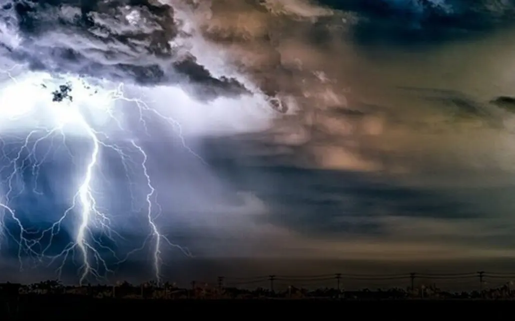 Meteorologen warnen – Sommerstürme in ganz Thailand