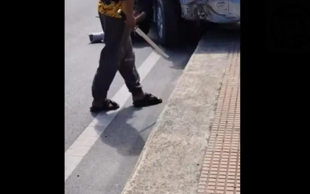 Meth-Raser jagt Kollegen! Wildes Video zeigt heftigen Angriff