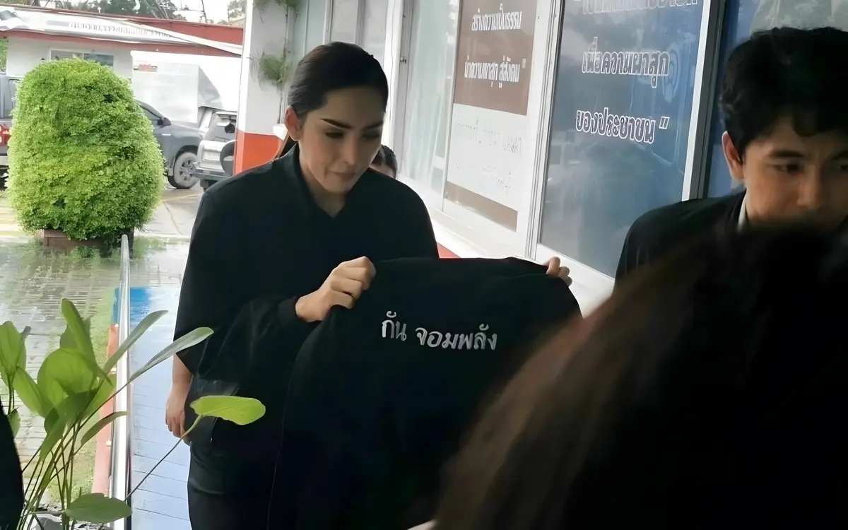Neunjähriges thailändisches Mädchen vor brutaler Misshandlung gerettet – Herzensretterin sorgt für Hoffnung