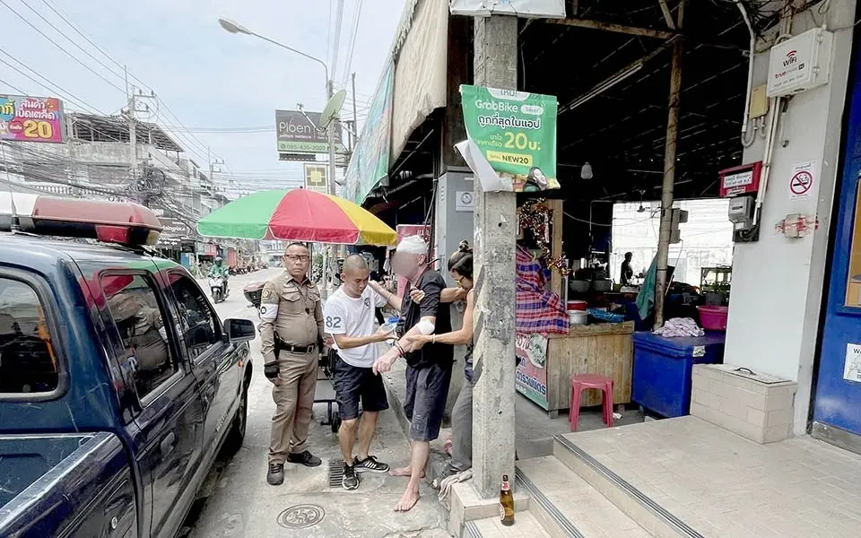 „Alkohol-Exzess in Pattaya: Ausländer zerstört Eigentum – Polizei mit klarer Botschaft“