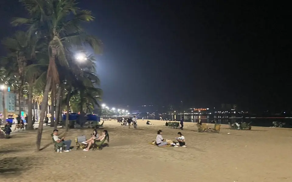 Pattaya ergreift Maßnahmen gegen das Wegwerfen von Abfällen: Bürgermeister warnt vor hohen Strafen