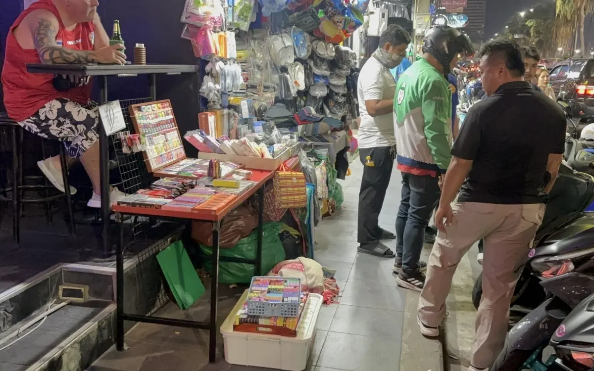 Pattaya geht hart gegen illegalen E-Zigaretten- und unversteuerten Zigarettenverkauf vor