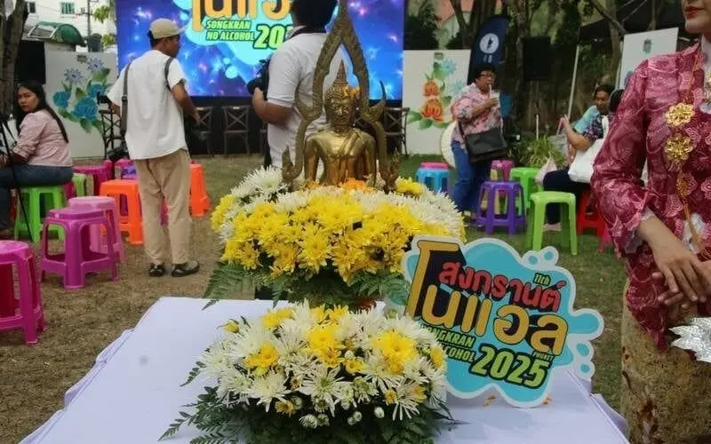 Phuket feiert Songkran: Aber alkoholfrei!