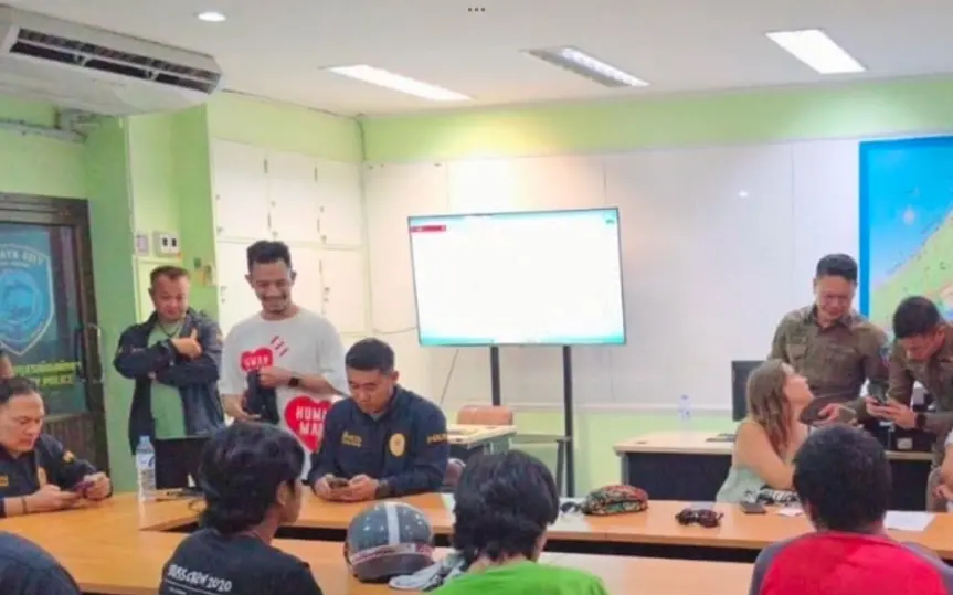 Polizei in Pattaya verhaftet jugendliche Täter nach Raubüberfall auf russische Touristin