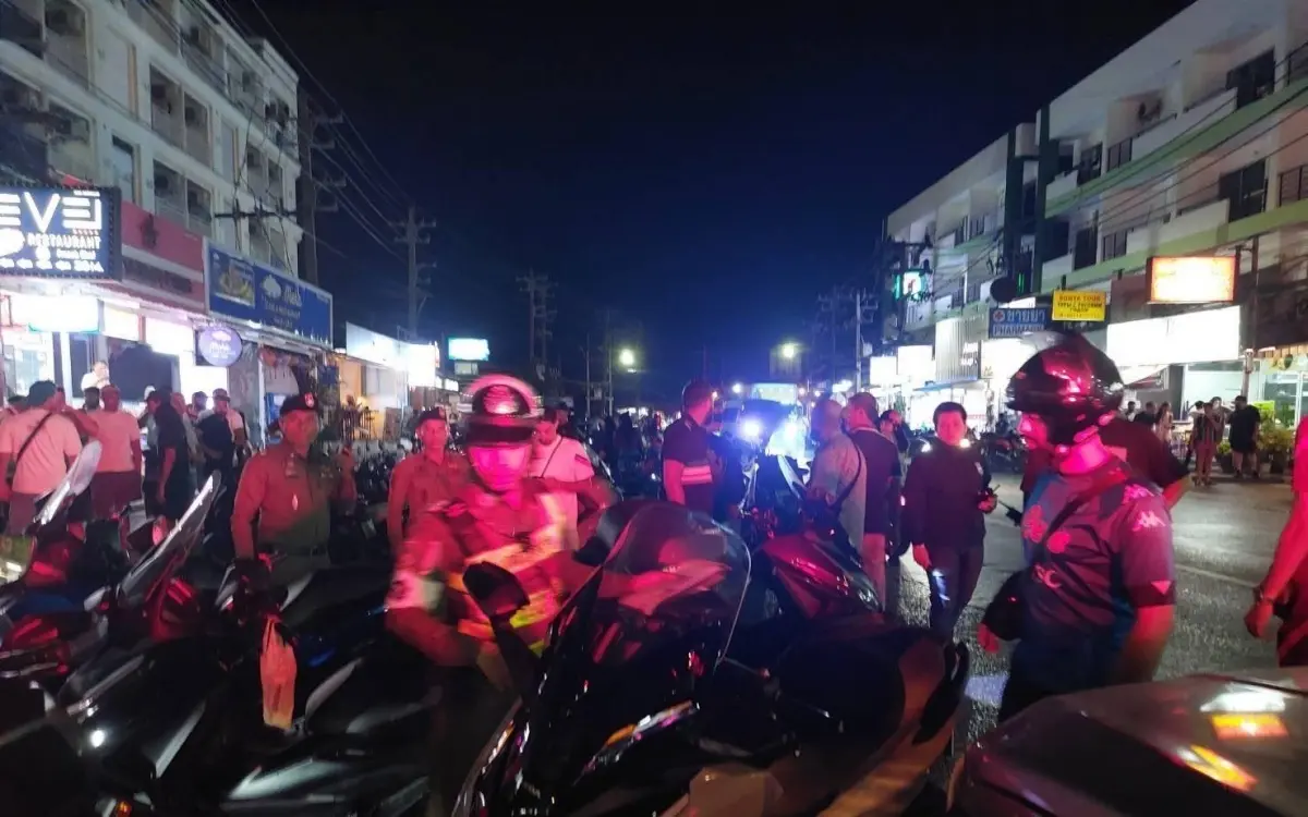 Endlich greift die Polizei in Patong hart durch: 20 Motorräder von rücksichts fahrenden Ausländern beschlagnahmt