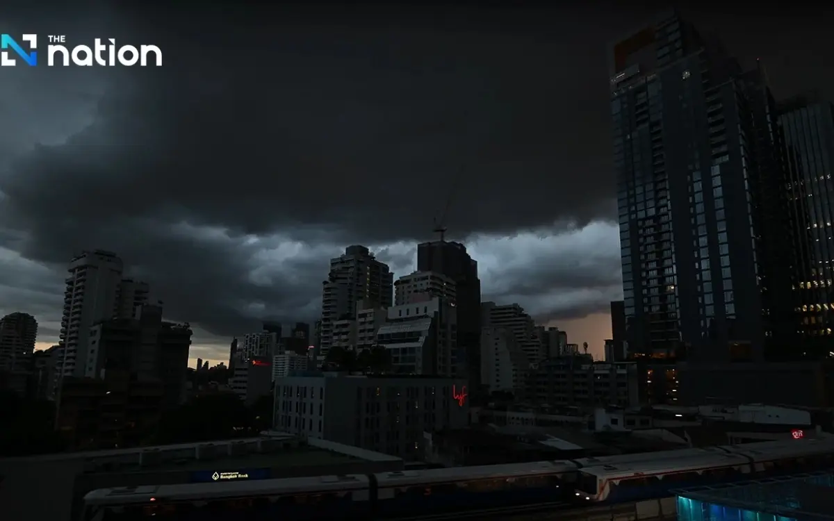 Regenzeit trifft Thailand hart – Gewitter-Warnung und Regen-Chaos