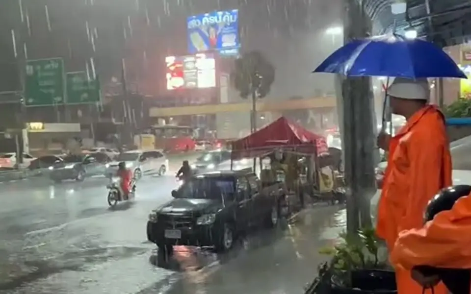 Sturm verwüstet Pattaya