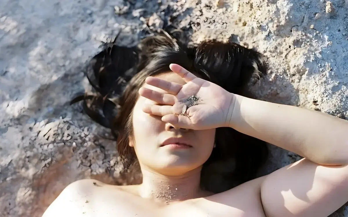Thailands Aktfotografin Sophirat Muangkum kämpft mit Kunst gegen gesellschaftliche Vorurteile