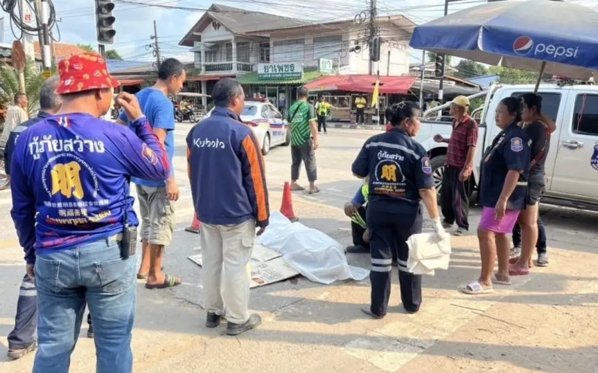 Tödlicher Radunfall in Rayong: Ausländischer Tourist stirbt bei Kollision mit LKW – Video