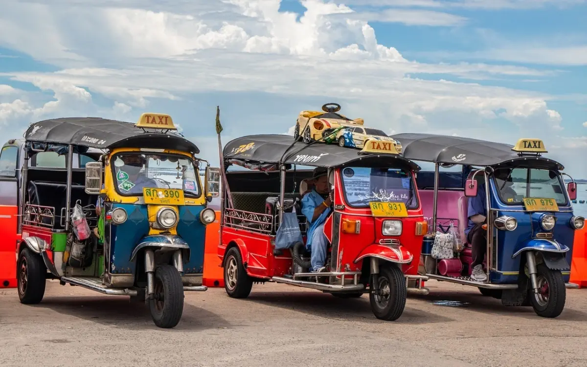 Tuktuks in Thailand – Mehr als nur eine exotische Touristenattraktion
