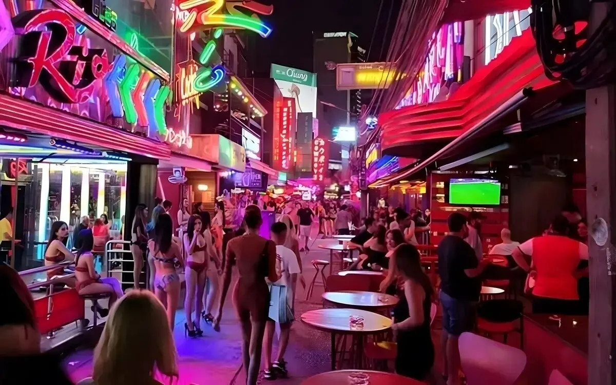 Überleben in Thailands Nachtleben: Diese 7 Tricks für sichere Lady Bar-Besuche