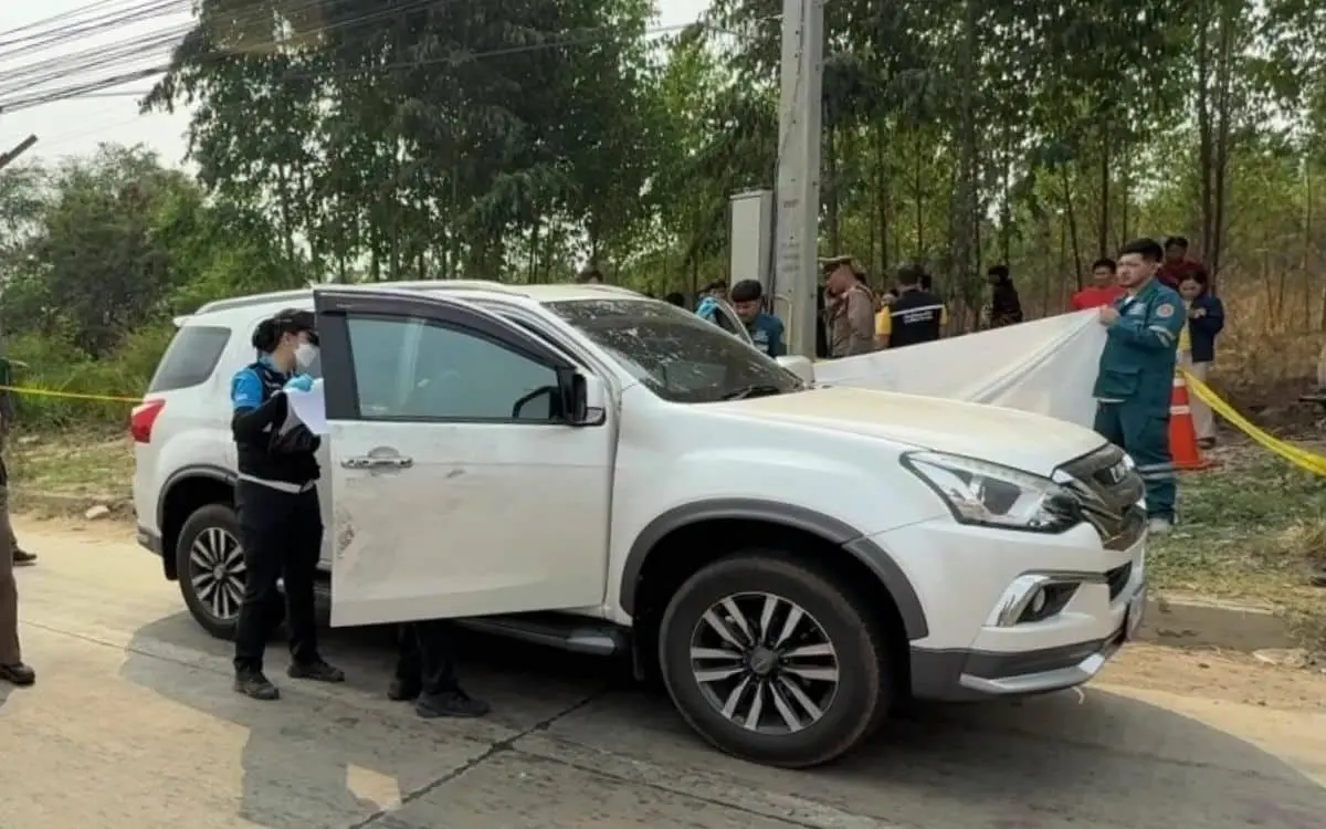 Verstörender Fund in Chachoengsao: Vermisste Ehefrau von ihrem Mann tot neben Liebhaber in geparktem Auto entdeckt