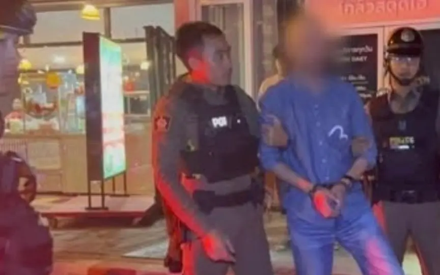 Vollrausch mit Pistole: Pattayas Polizei stoppt bewaffneten BMW-Rowdy
