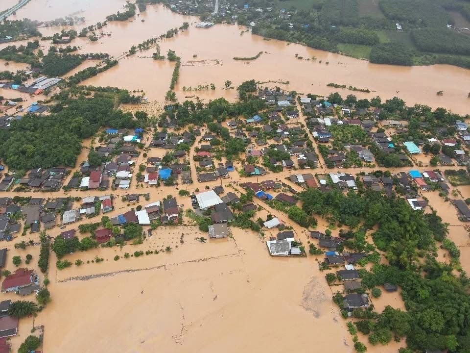 Unwetter in Chiang Rai: 4.000 Haushalte von Flut betroffen