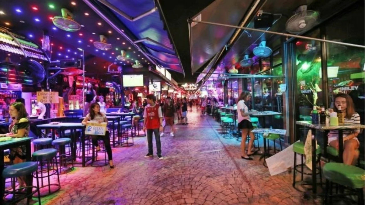Phuket: Bars dürfen trotz buddhistischer Feiertage Alkohol ausschenken