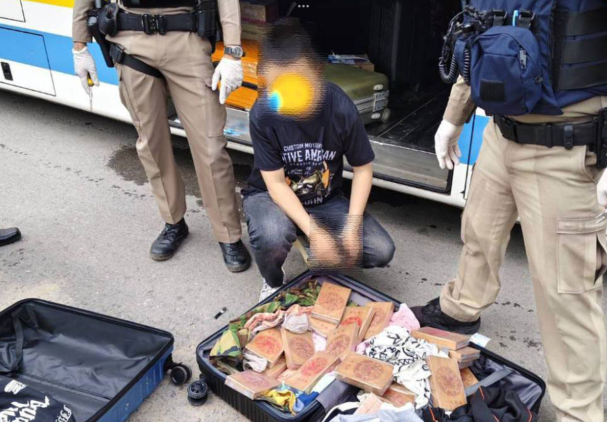 Mit 60 Kilo Heroin im Bus nach Bangkok
