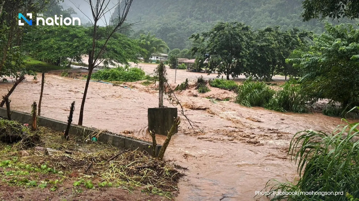 Mae Hong Son überflutet – Straßen unpassierbar, Tempel abgeschnitten