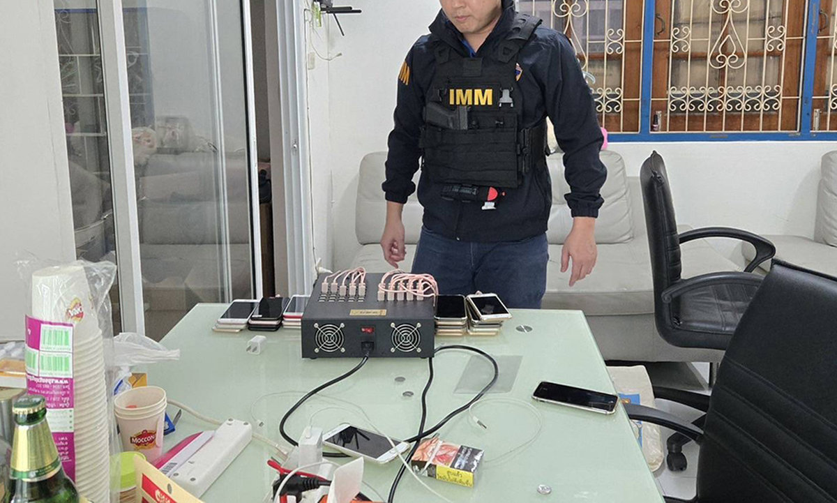 VIDEO: Hacker verhaftet – Millionen Baht in Gold und Krypto