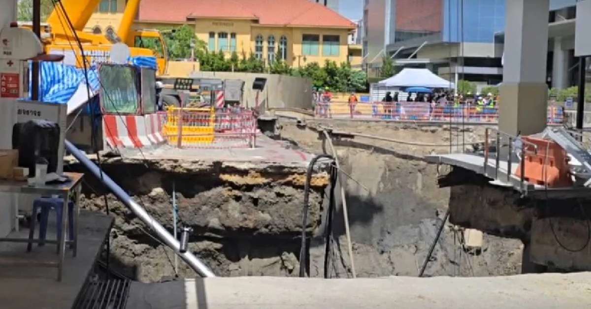 Bangkok: Senkloch-Sanierung läuft