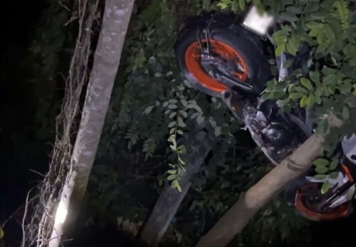 Motorradunfall: Ausländer stürzt in Abgrund