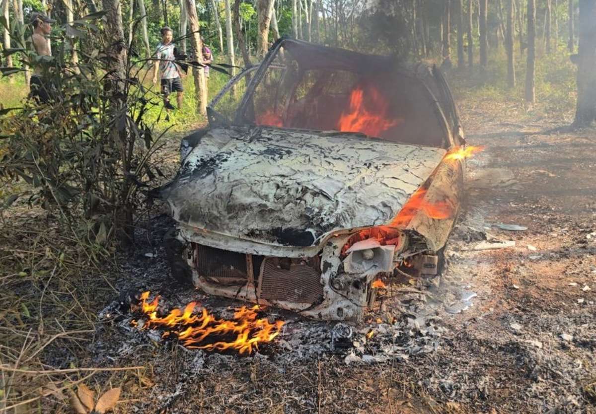 Feuerinferno nach Crash: Rentner stirbt