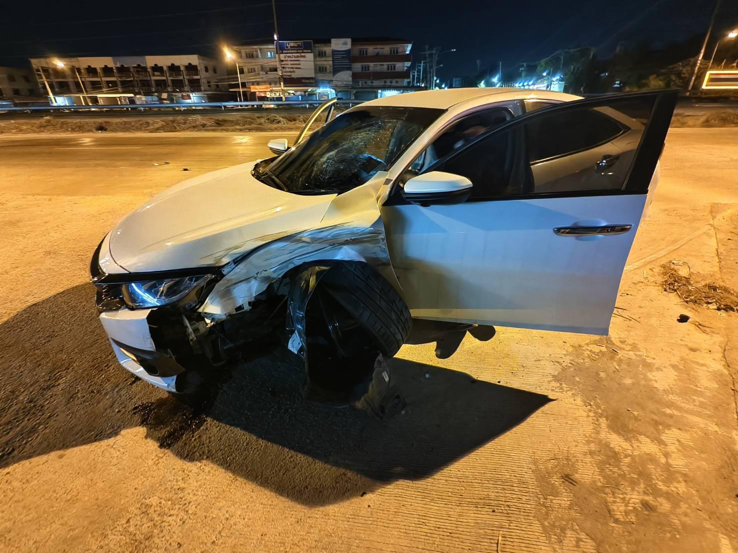 Heftiger Nacht-Crash bei Pattaya: Fahrerin verletzt