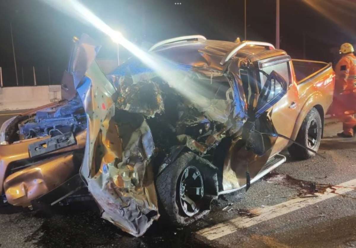 Horrorcrash auf Motorway: Vier Tote