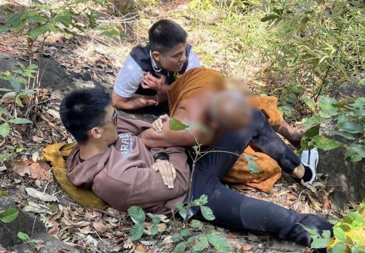 Mordverdächtiger flieht als Mönch – Jetzt gefasst!