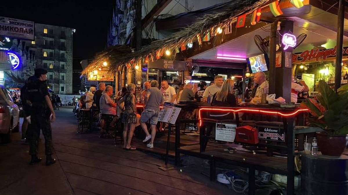 Phuket: Razzia gegen illegale Nachtlokale