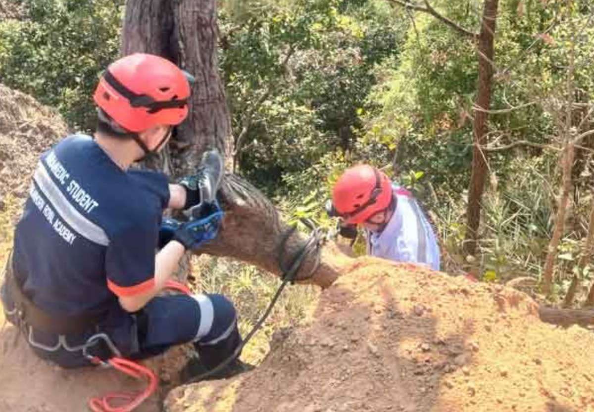 Sturz in Schlucht: Touristin aufwendig gerettet
