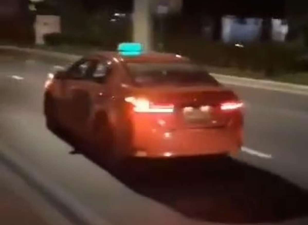 Taxi-Streit mit Kindern geht viral (Video)