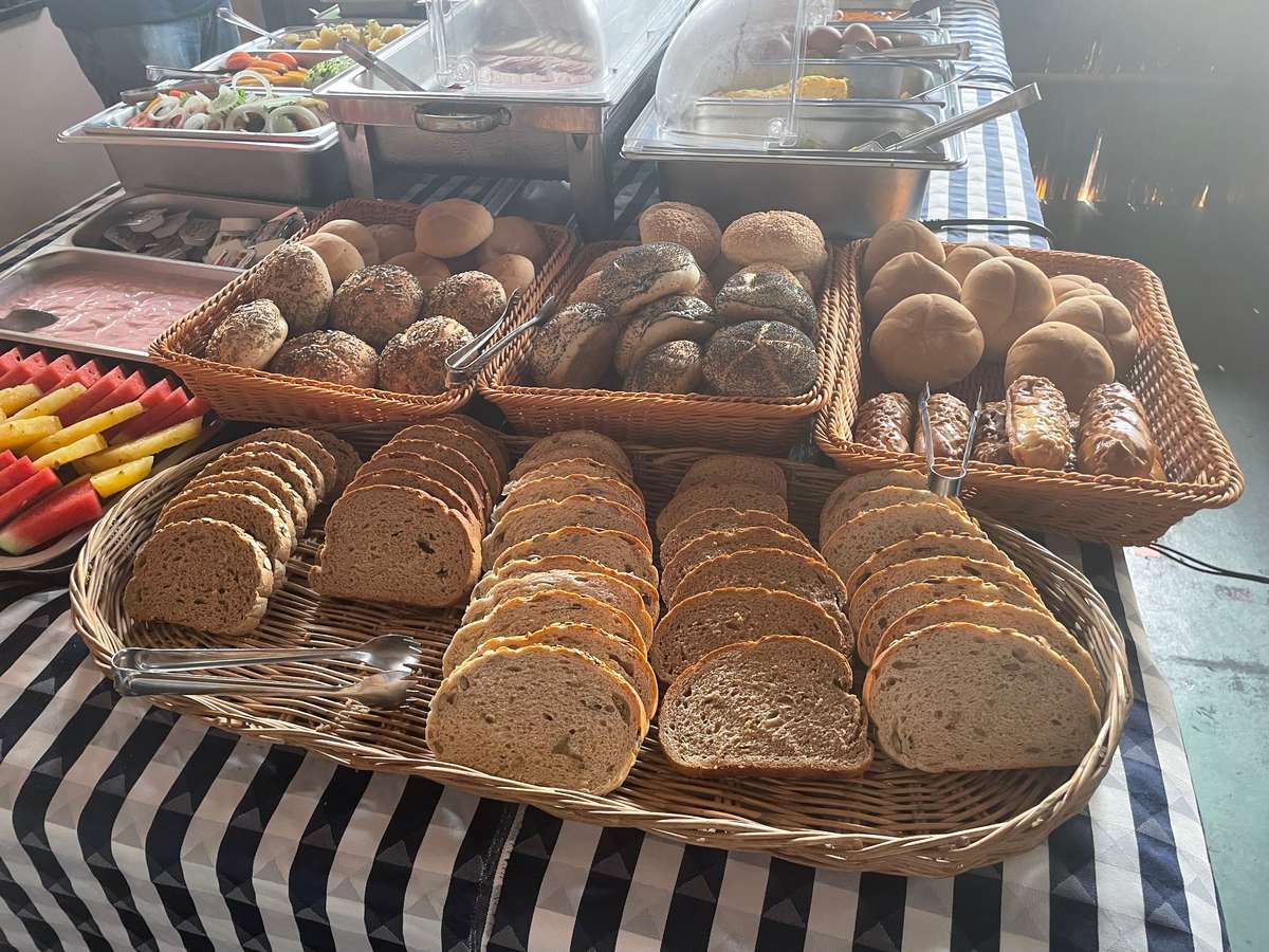 Genießen Sie das große Sonntags-Buffet im Bramburi