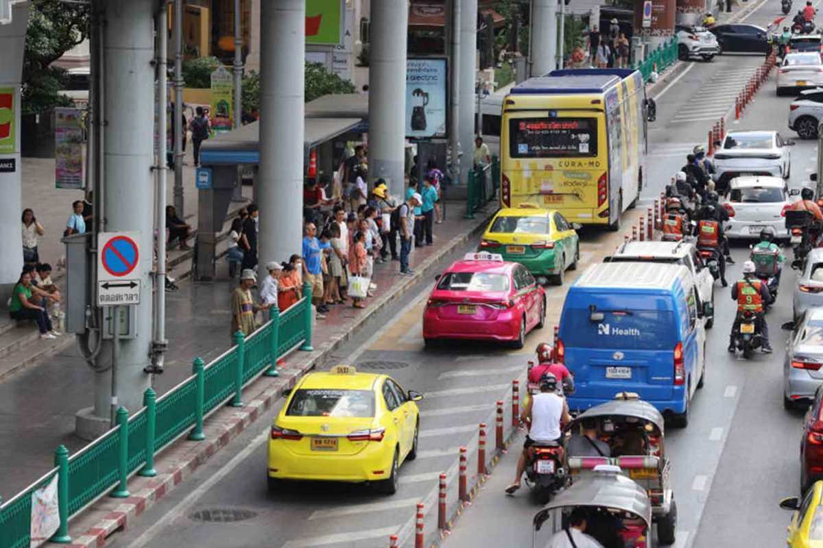 Bangkok: Kontrollen am CentralWorld – 14 Fahrer erwischt