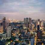 Bangkok versinkt – wie lange noch trockenen Fußes? Bangkok Luxus-Condos boomen trotz schwacher Konjunktur